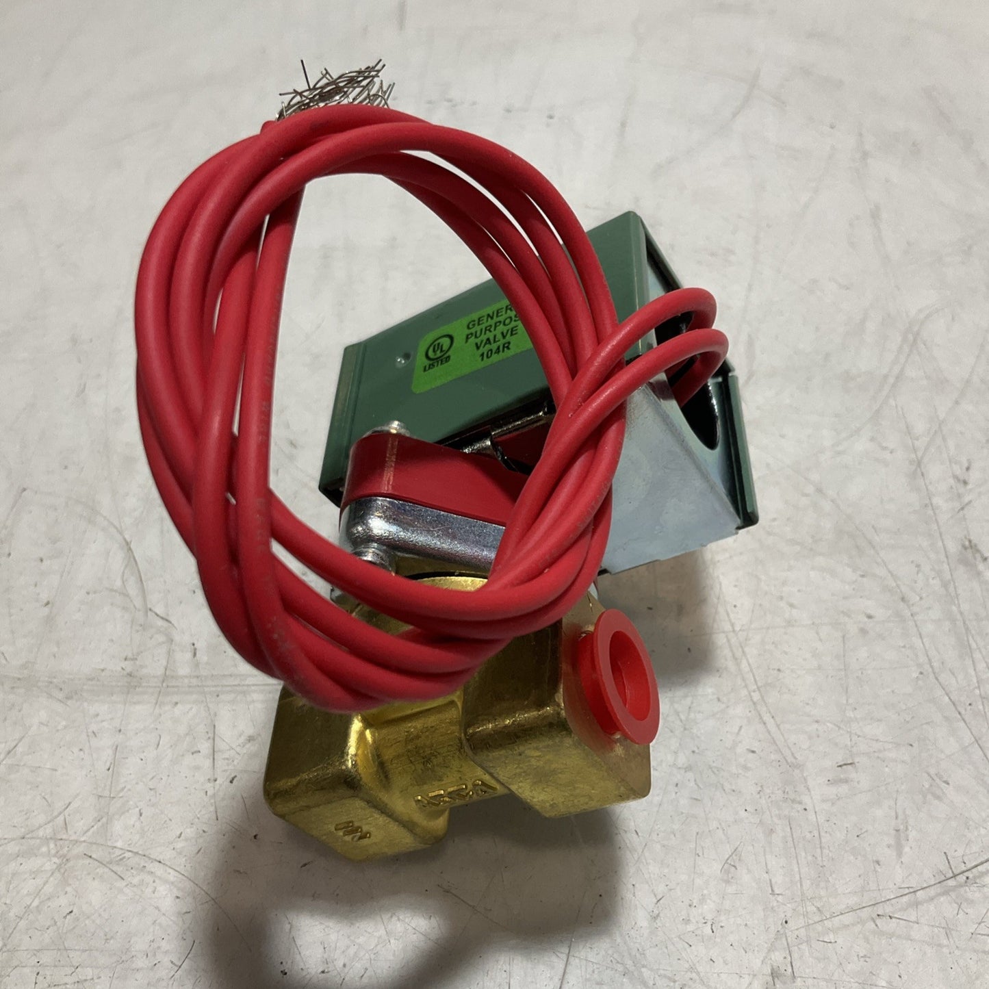 ASCO RED HAT 8210B020 SOLENOID VALVE 120/60;110/50 VOLTS Z2M