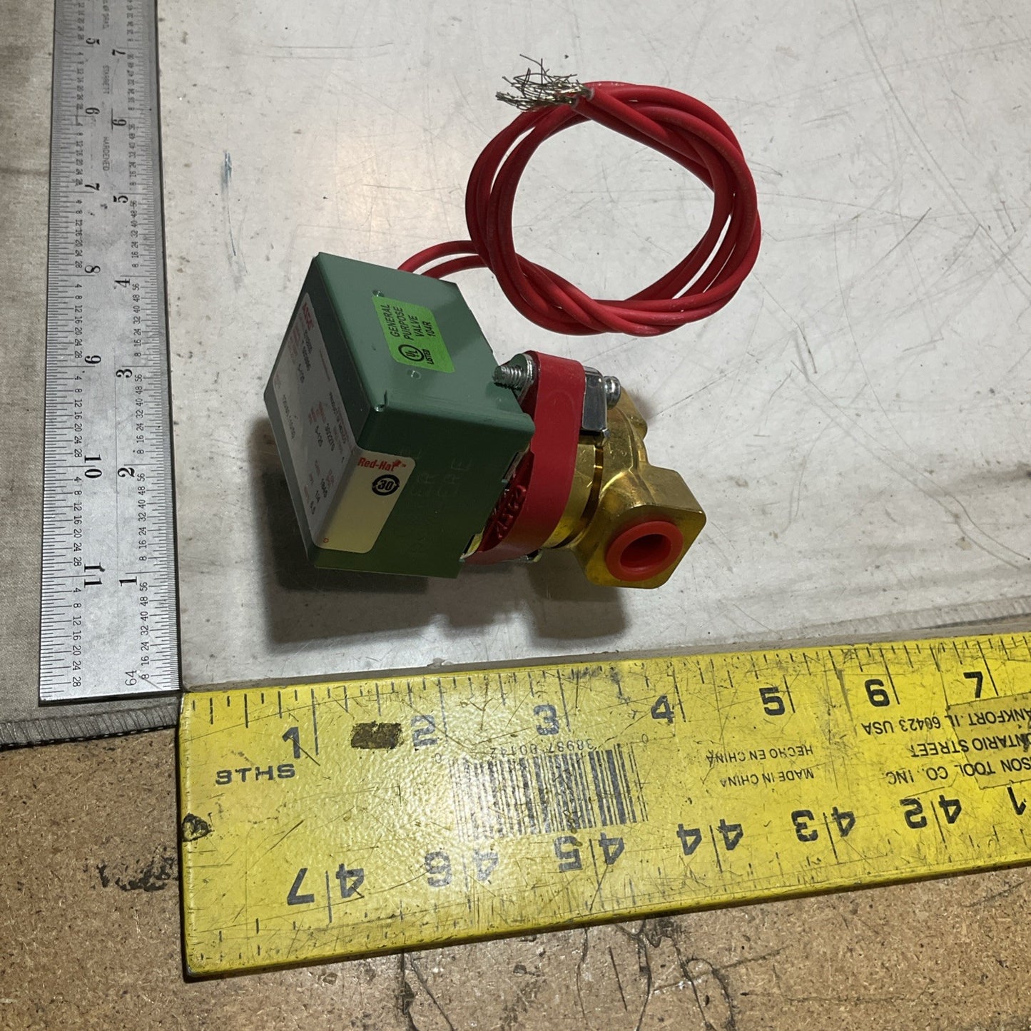 ASCO RED HAT 8210B020 SOLENOID VALVE 120/60;110/50 VOLTS Z2M