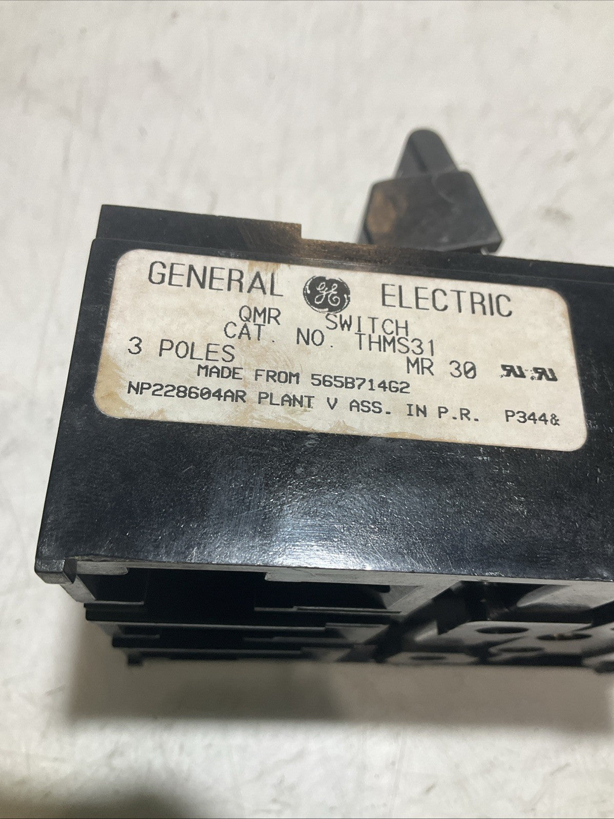 GENERAL ELECTRIC THMS31 3 POLES MPS30 600AC DISCONNECT SWITCH FUSIBLE U3S