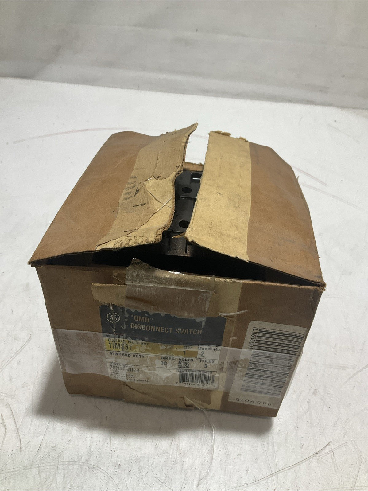 GENERAL ELECTRIC THMS31 3 POLES MPS30 600AC DISCONNECT SWITCH FUSIBLE U3S