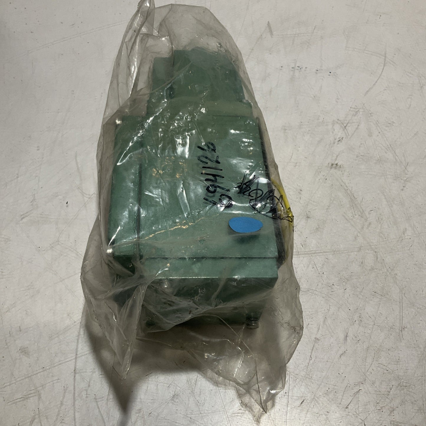 NUMATICS 33SAD400O000030 120/50-60VOLTS 39AMPS SOLENOID VALVE LOT OF 2 U3S