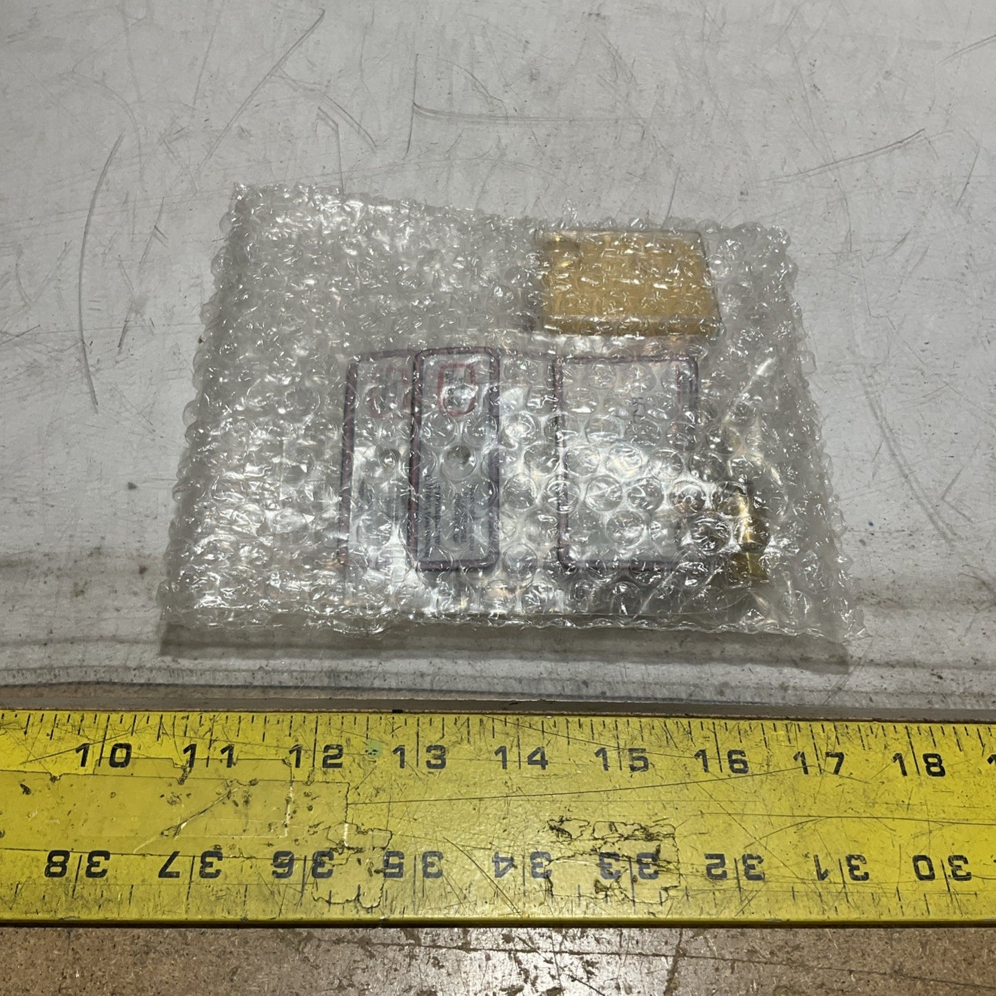 CLIPPARD MAV-3 N/C 3 WAY NORMALLY - CLOSED POPPET VALVE LOT OF 5 Z2M
