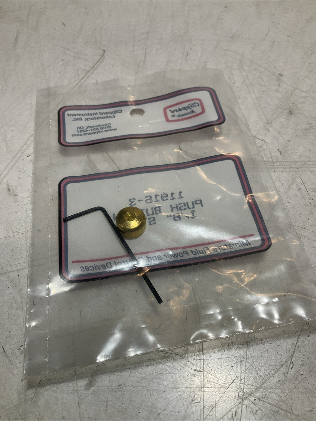 CLIPPARD 11916-3 SMALL PUSH BUTTON 1/8 MOUNTS DIRECTLY ON VALVE LOT OF 15 Z2M