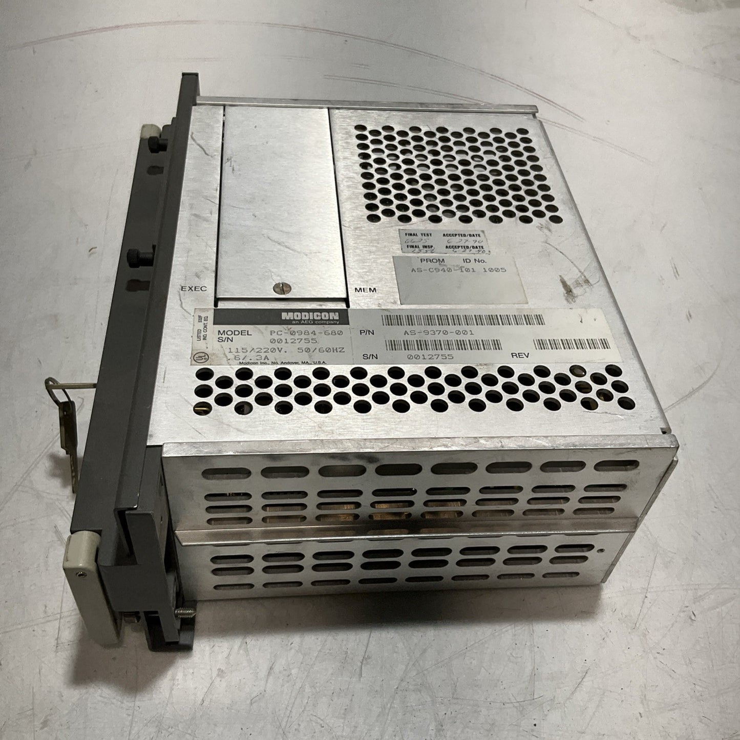 MODICON PC-0984-680-984 INDUSTRIAL CONTROL SYSTEM PROGRAMMABLE CONTROLLER Y2M