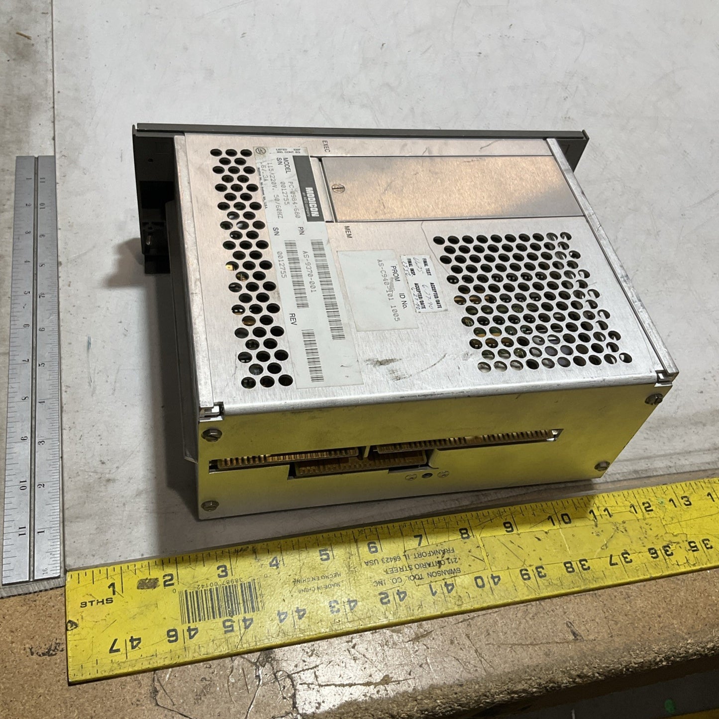 MODICON PC-0984-680-984 INDUSTRIAL CONTROL SYSTEM PROGRAMMABLE CONTROLLER Y2M
