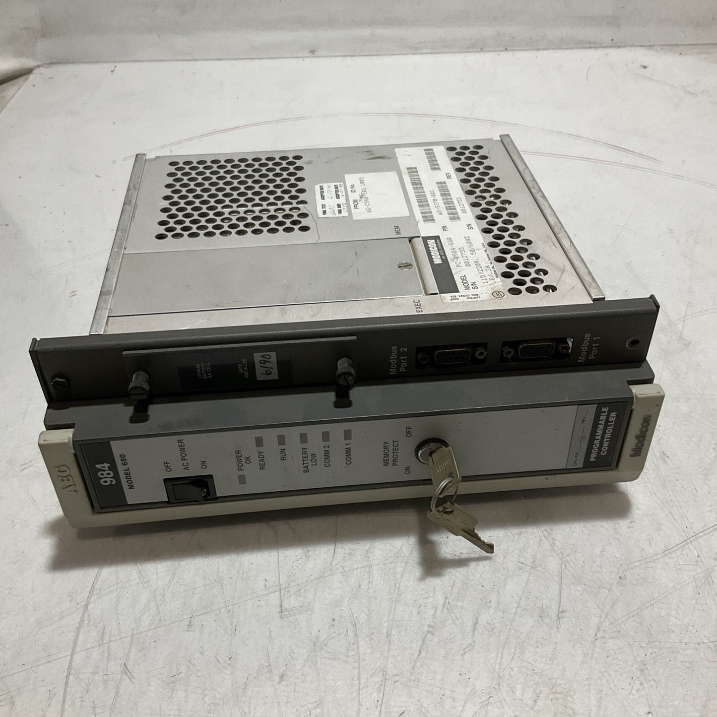 MODICON PC-0984-680-984 INDUSTRIAL CONTROL SYSTEM PROGRAMMABLE CONTROLLER Y2M