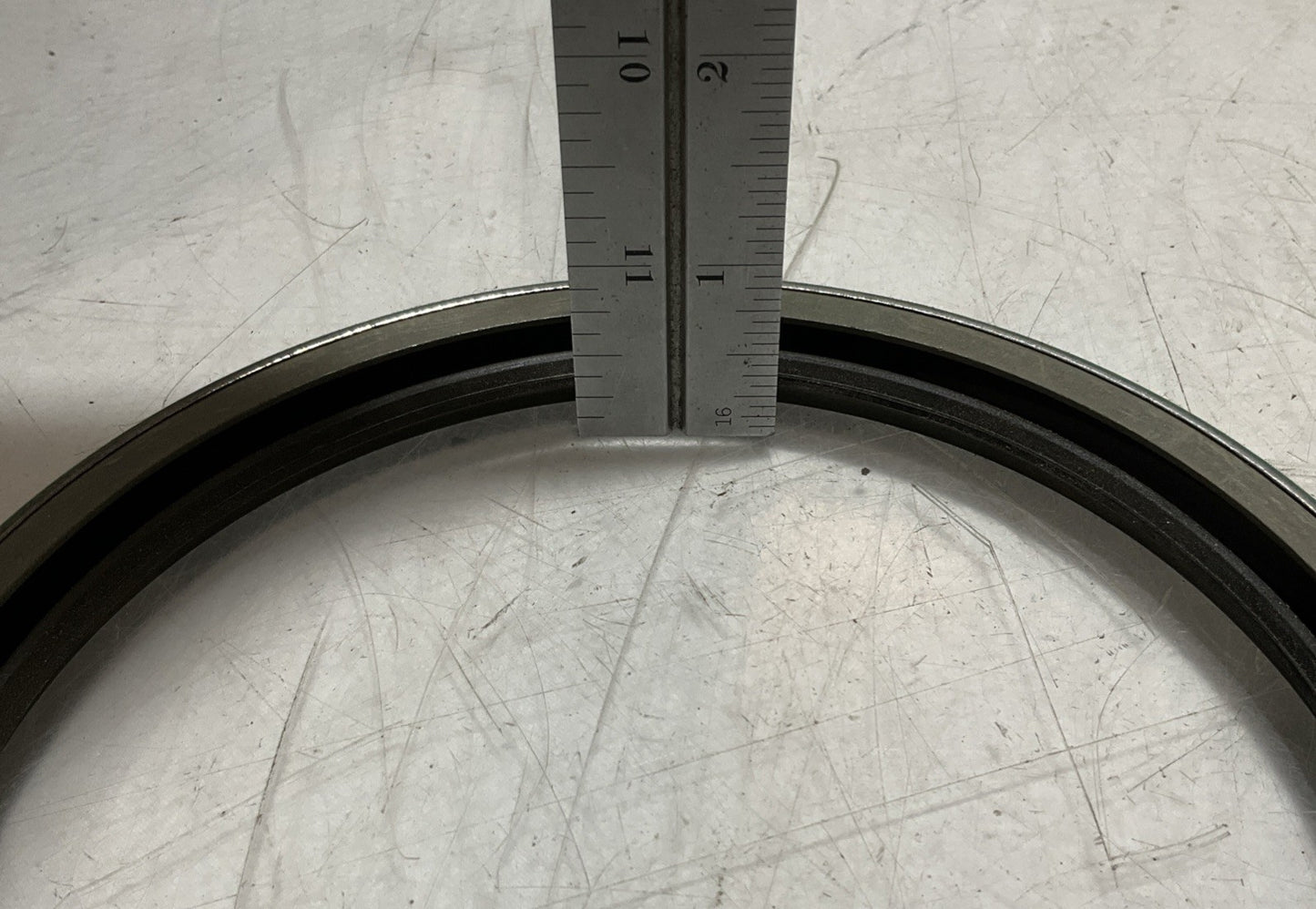 CR CHICAGO 54931 RADIAL SHAFT OIL SEAL Y2M