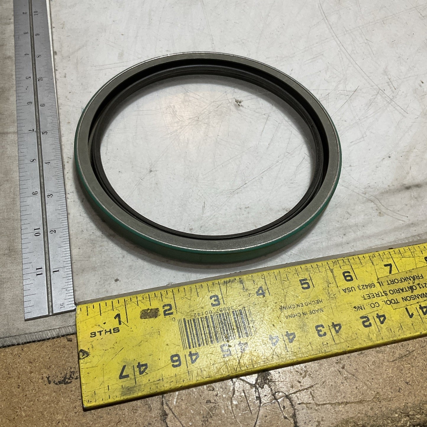 CR CHICAGO 54931 RADIAL SHAFT OIL SEAL Y2M