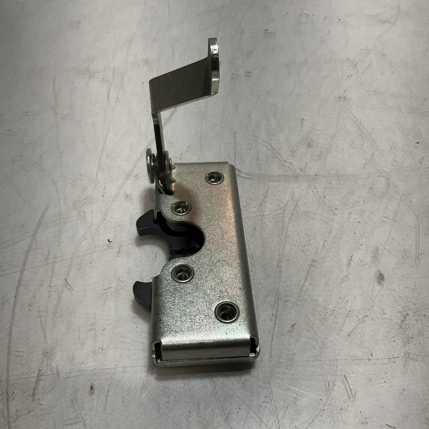 CAT - CATERPILLAR 111-1355 CARBON STEEL ROTARY DOOR LATCH Y2M