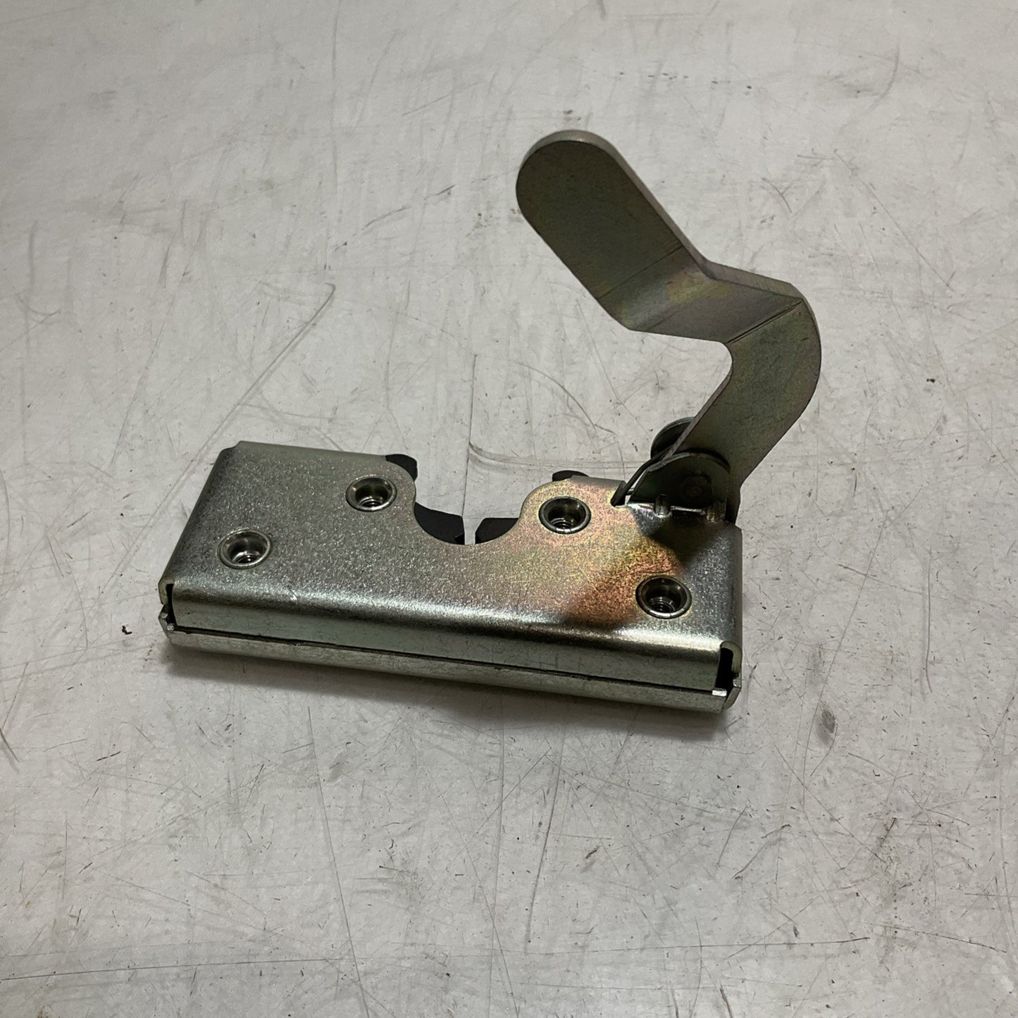 CAT - CATERPILLAR 111-1355 CARBON STEEL ROTARY DOOR LATCH Y2M