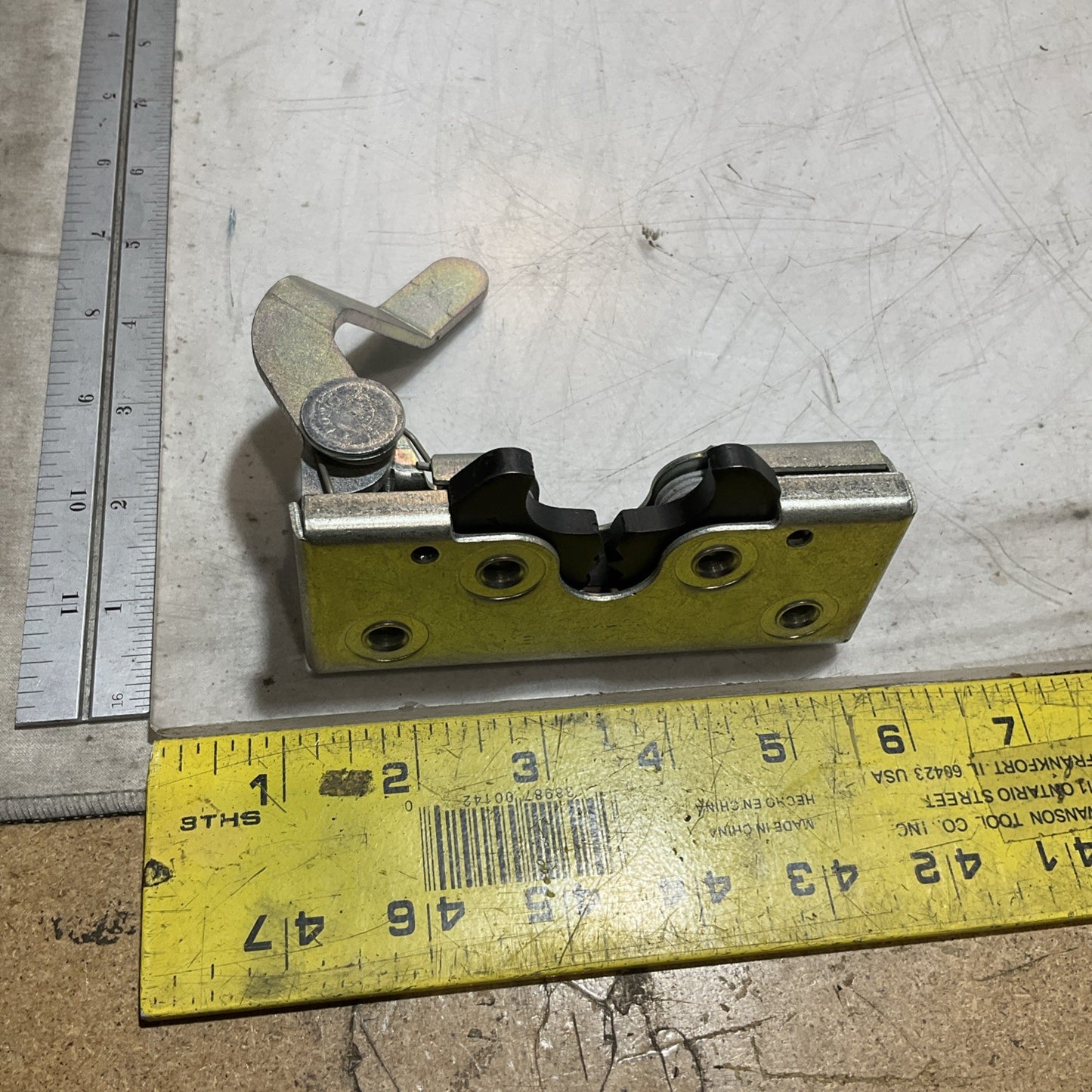 CAT - CATERPILLAR 111-1355 CARBON STEEL ROTARY DOOR LATCH Y2M