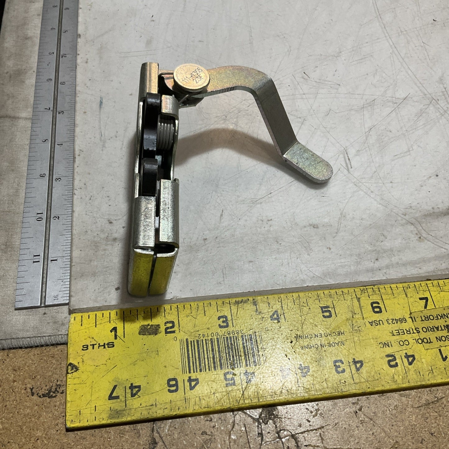 CAT - CATERPILLAR 111-1355 CARBON STEEL ROTARY DOOR LATCH Y2M