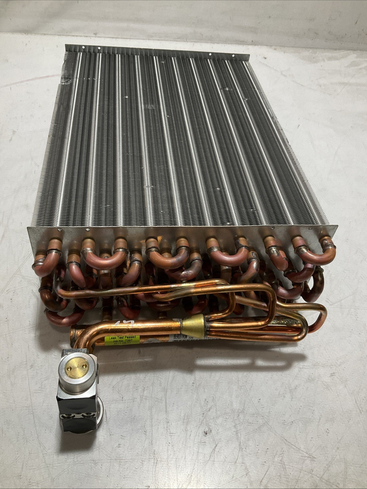 JOHN DEERE RE327083 A/C EVAPORATOR CORE Y2M
