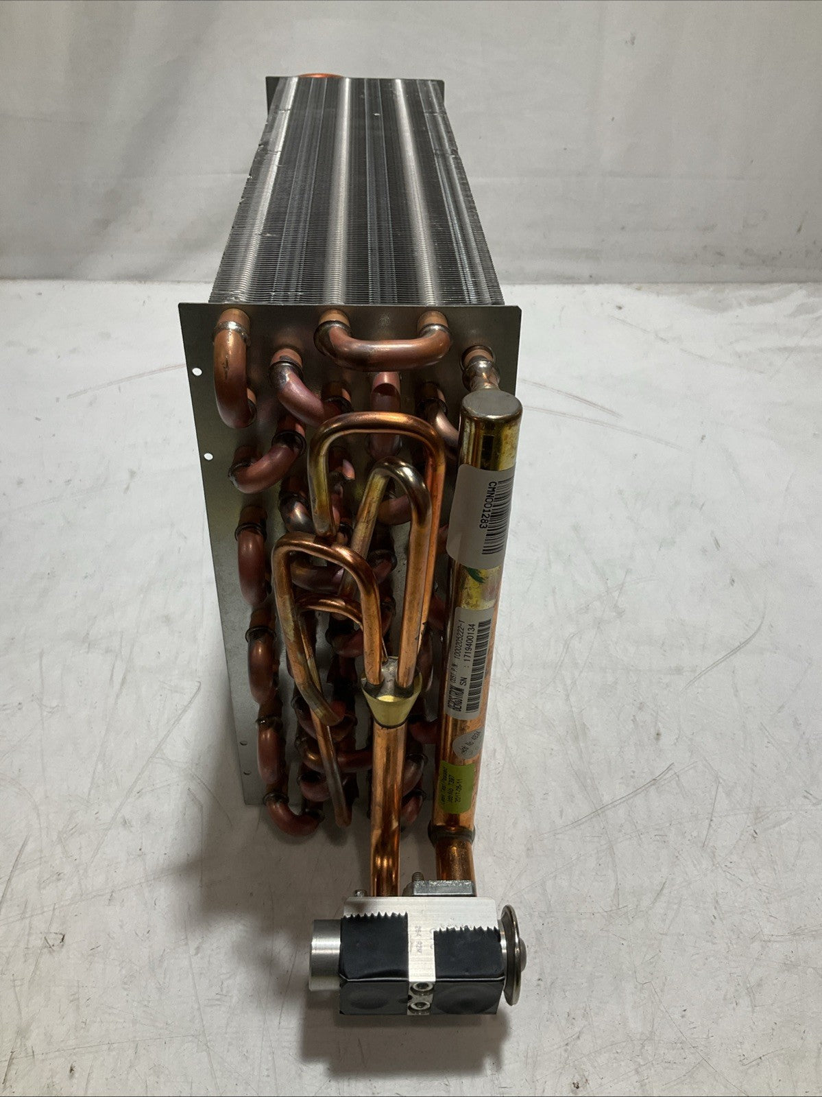 JOHN DEERE RE327083 A/C EVAPORATOR CORE Y2M