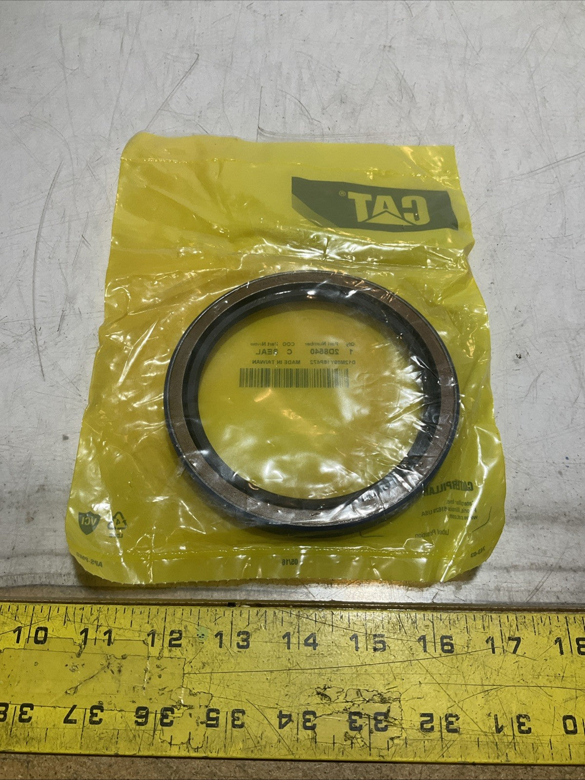 CAT 2D8540 SHAFT DIAMETER RUBBER SEAL LOT OF 3 Y2M