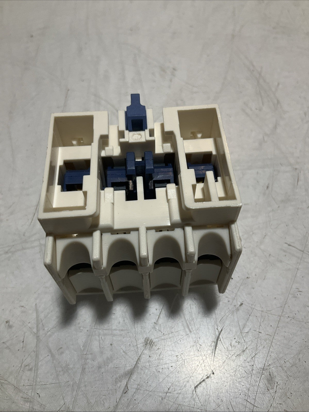 TELEMECANIQUE LADN22 AUXILIARY CONTACT BLOCK Z2M