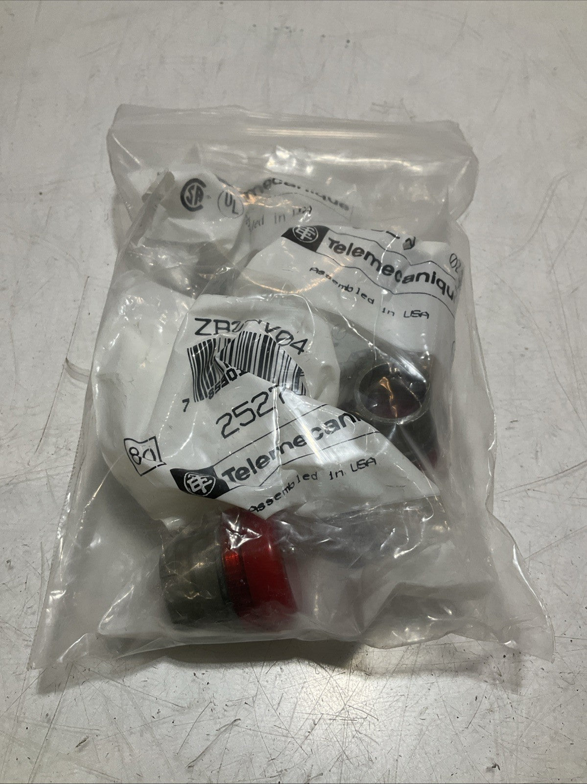 TELEMECANIQUE ZB2BV04 - 25276 ROUND RED PILOT LIGHT HEAD LOT OF 3 Z2M