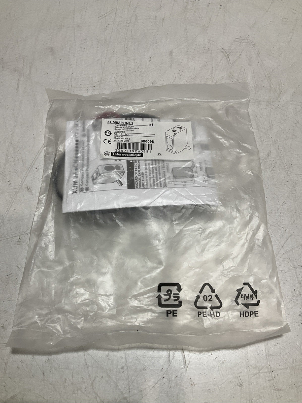 TELEMECANIQUE XUM8APCNL2 PHOTOELECTRIC SENSOR DIFFUSE Z2M