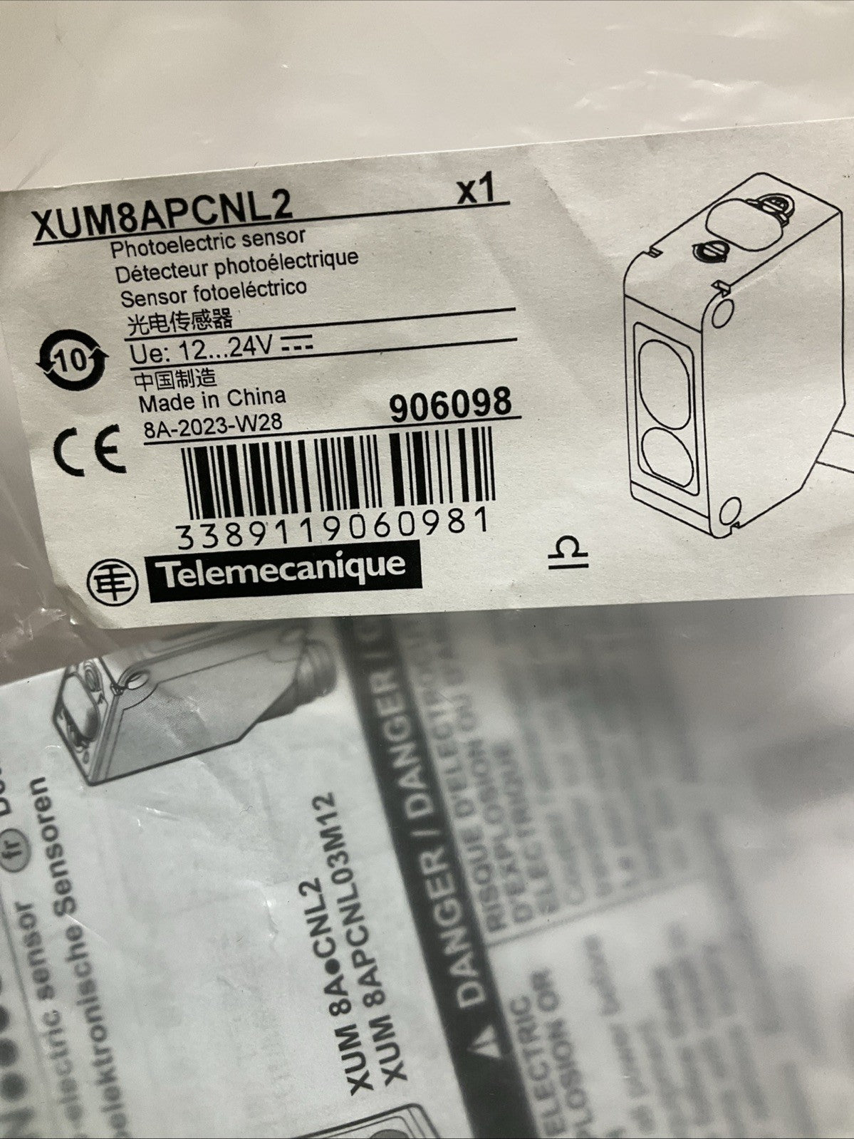 TELEMECANIQUE XUM8APCNL2 PHOTOELECTRIC SENSOR DIFFUSE Z2M