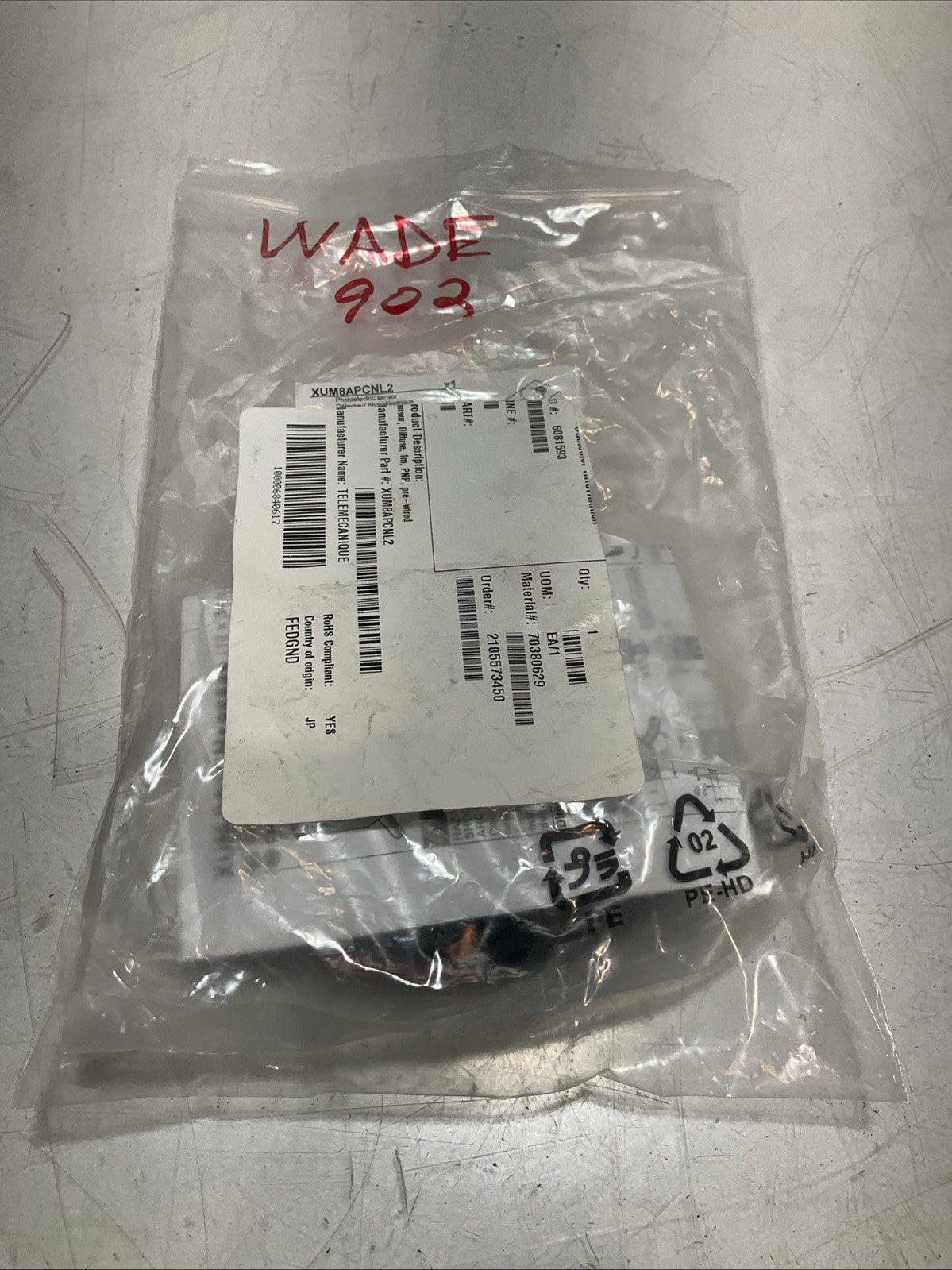 TELEMECANIQUE XUM8APCNL2 PHOTOELECTRIC SENSOR DIFFUSE Z2M
