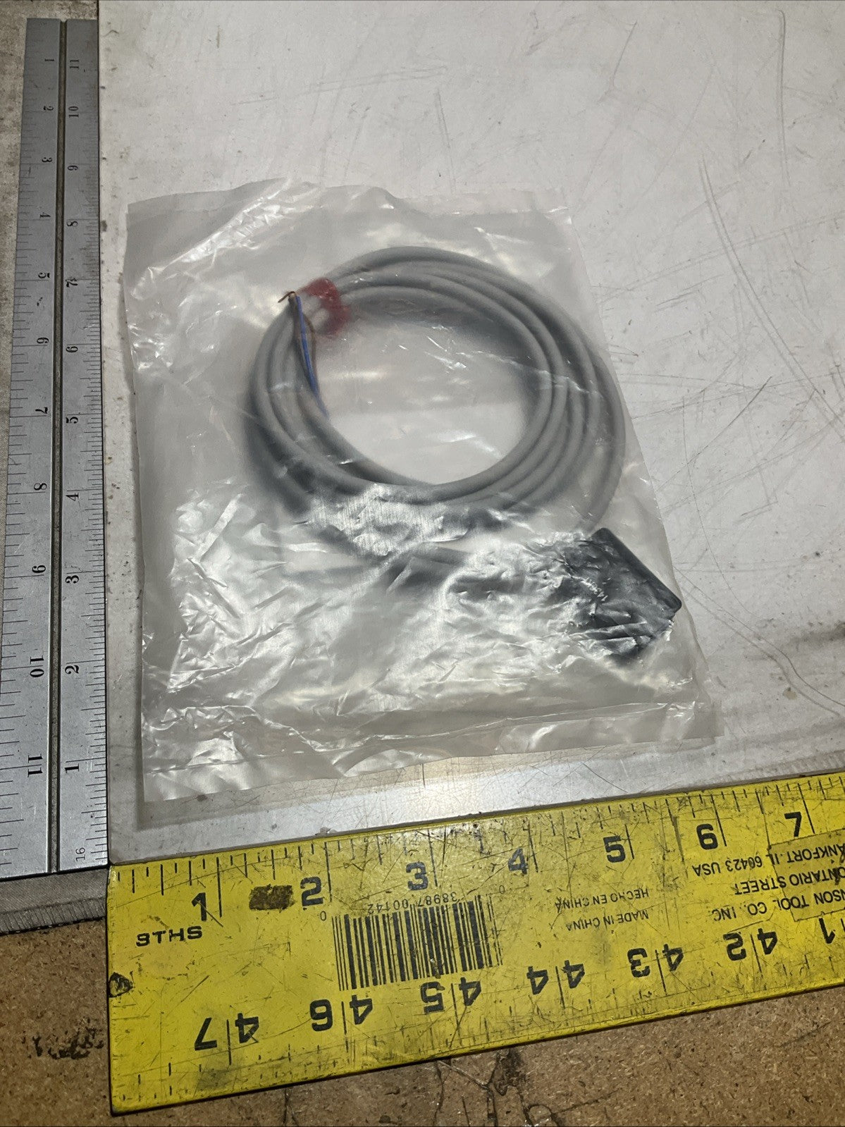 TELEMECANIQUE XUM9APCNL2 MINIATURE PHOTOELECTRIC SENSOR Z2M