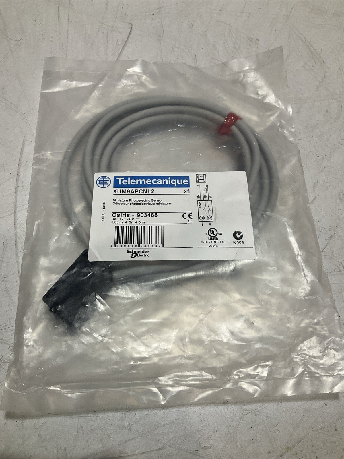 TELEMECANIQUE XUM9APCNL2 MINIATURE PHOTOELECTRIC SENSOR Z2M