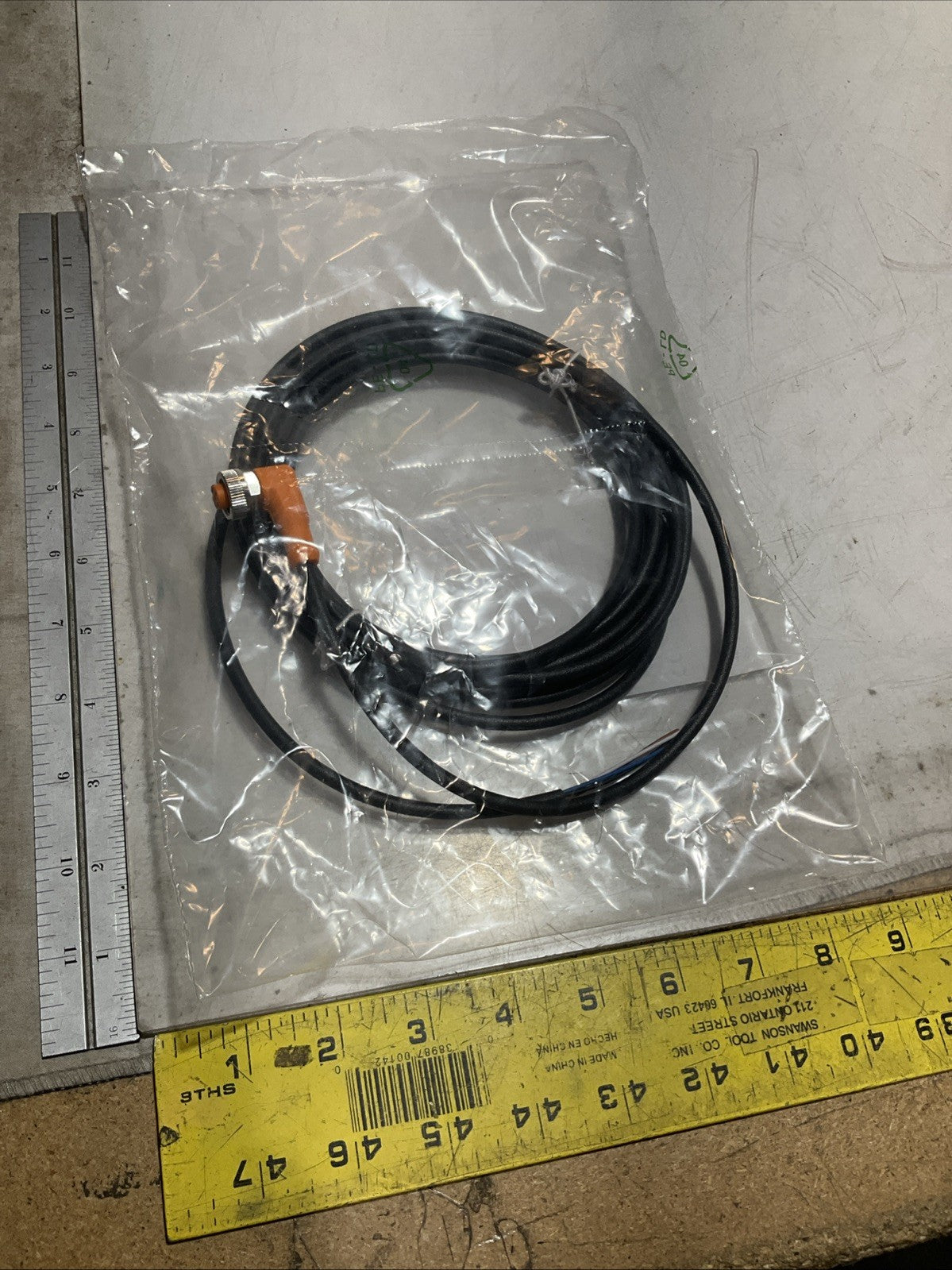 IFM ELECTRONIC EVCOO5 FEMALE CORDSET CONNECTOR WIRE Z2M