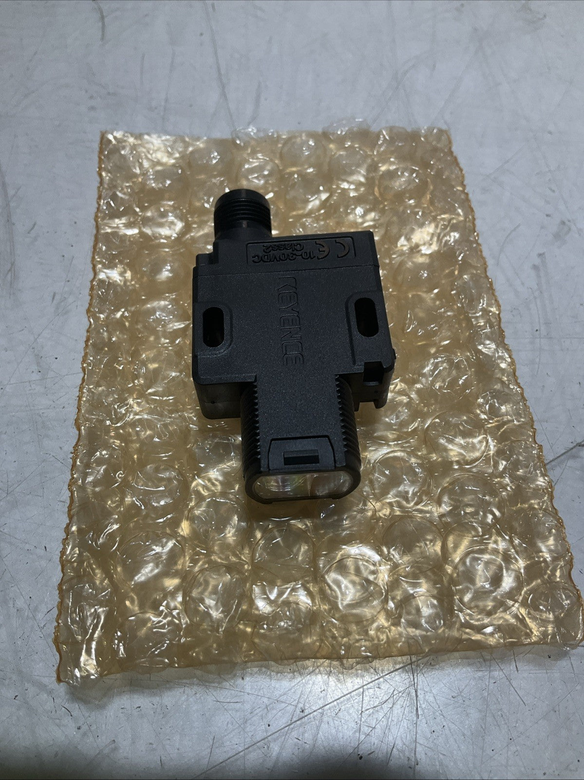 KEYENCE PZ-G41CB PHOTOELECTRIC SENSOR DIFFUSE REFLECTIVE  2ZM