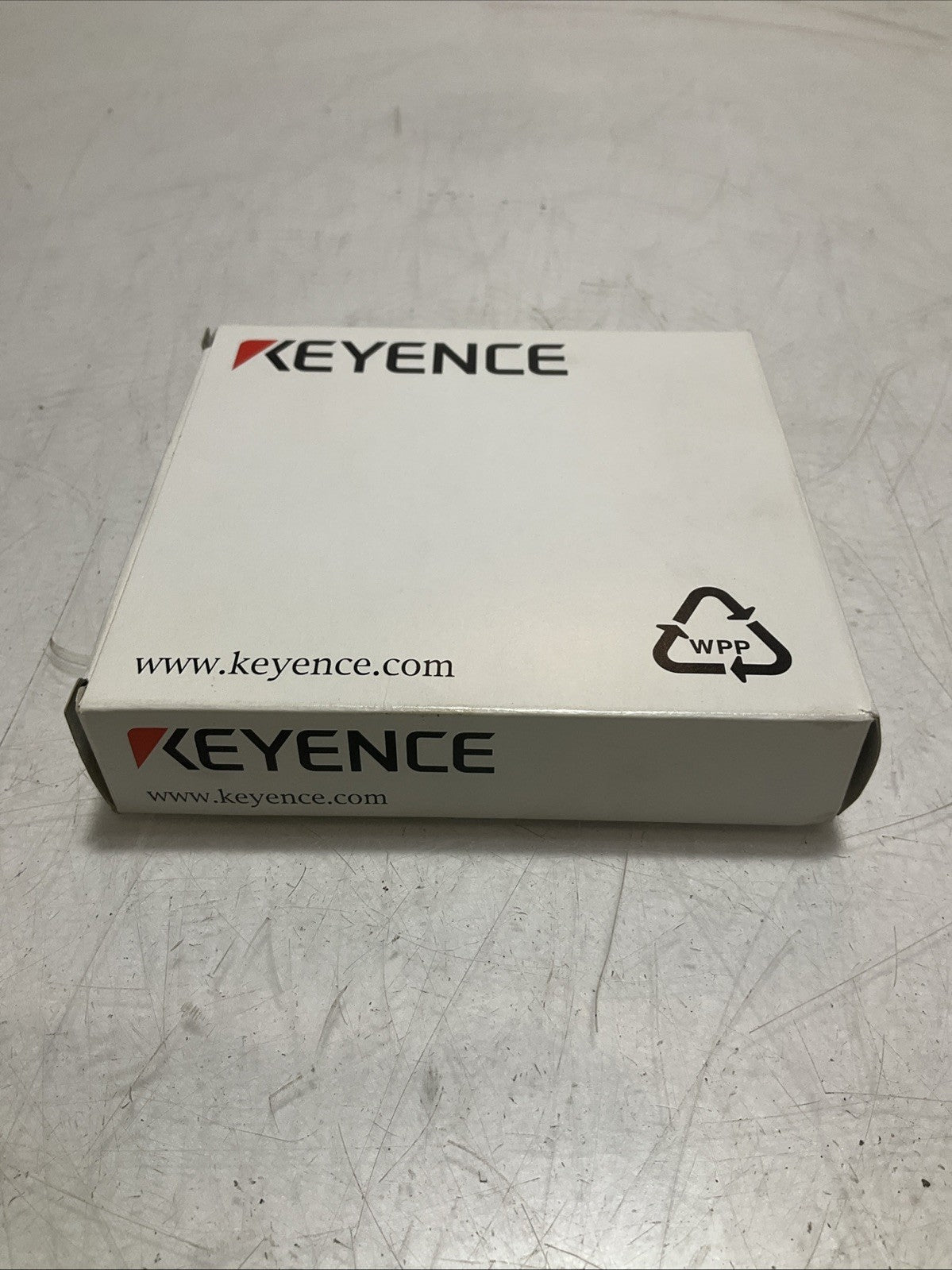 KEYENCE PZ-G41CB PHOTOELECTRIC SENSOR DIFFUSE REFLECTIVE  2ZM