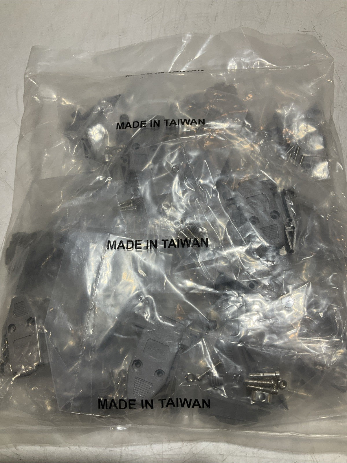 AIM ELECTRONICS 40-9709HX CINCH CONNECTOR LOT OF 25 Y2M