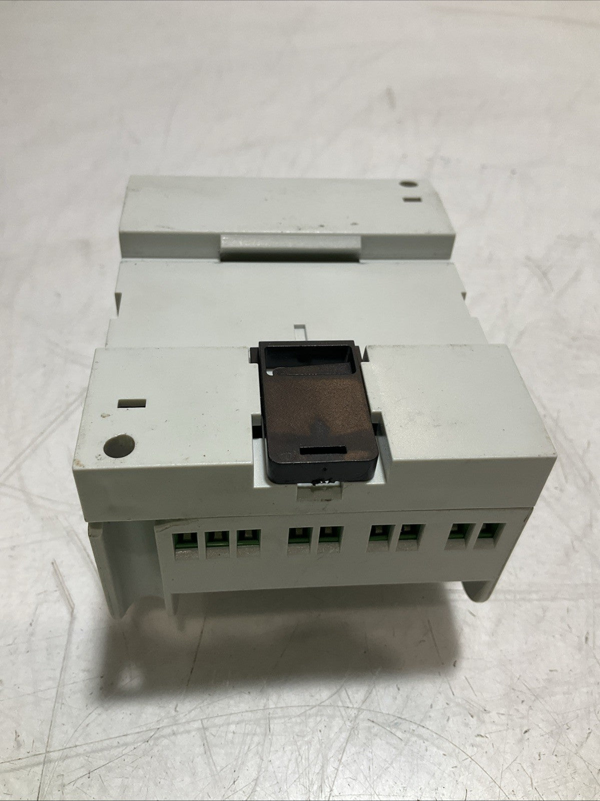 CROUZET SA12 MILLENIUM 11+889590041 CONTROLLER OUTPUT RELAY 24VDC DCINPUT Z2M
