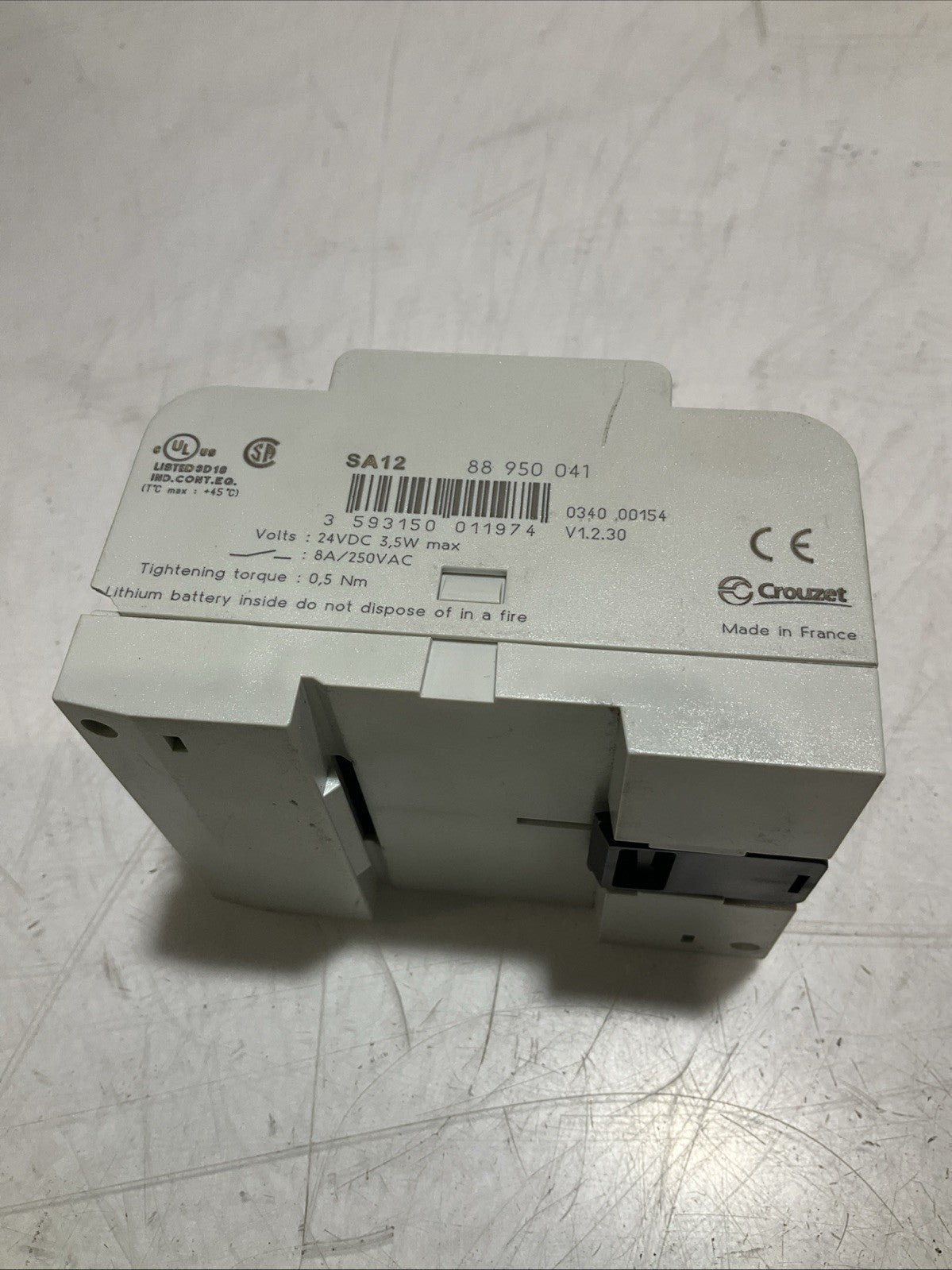 CROUZET SA12 MILLENIUM 11+889590041 CONTROLLER OUTPUT RELAY 24VDC DCINPUT Z2M