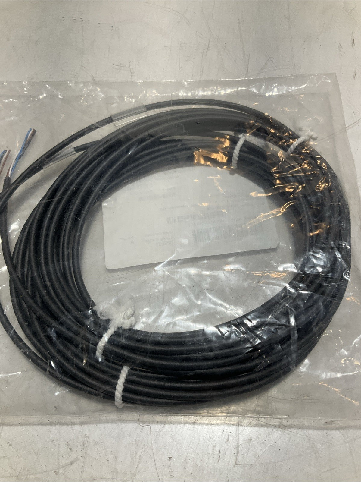 PHOENIX CONTACT 1681868 CABLE ASSEMBLY WITH 4 POLE M8 SOCKET Z2M