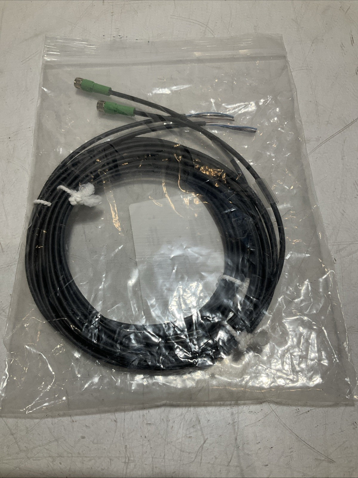 PHOENIX CONTACT 1681868 CABLE ASSEMBLY WITH 4 POLE M8 SOCKET Z2M