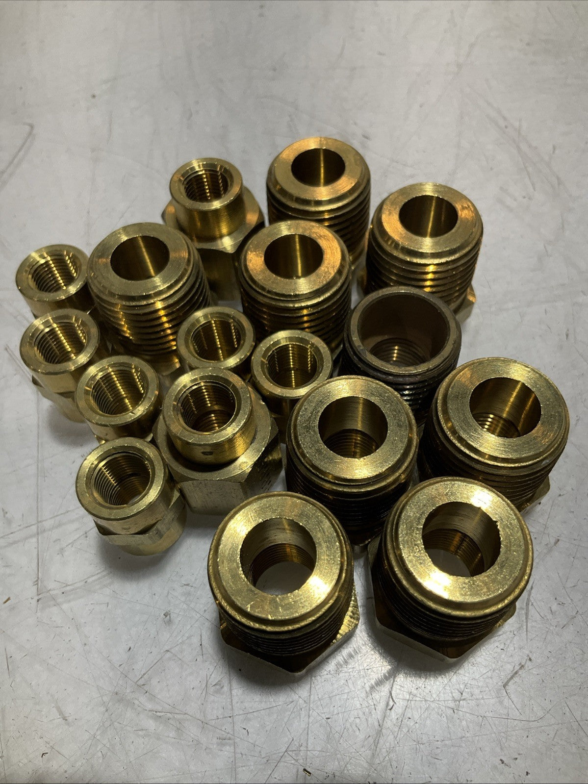 PARKER X209P-8-4 FEMALE BRASS FLUIT PIPE FITTING CONNECTOR Z2M