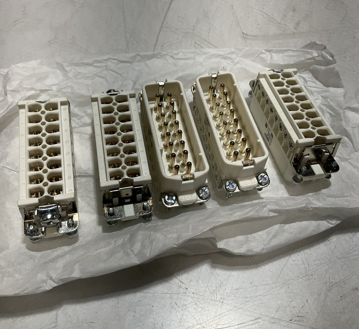 EPIC CONNECTOR H-A16SS DRPH1 16AMP UNMP MULTI-WIRED HOUSING LOT OF 5 Z2M