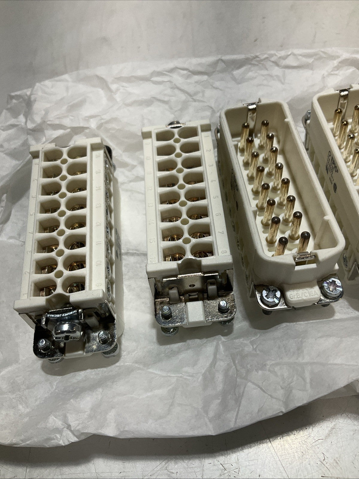 EPIC CONNECTOR H-A16SS DRPH1 16AMP UNMP MULTI-WIRED HOUSING LOT OF 5 Z2M