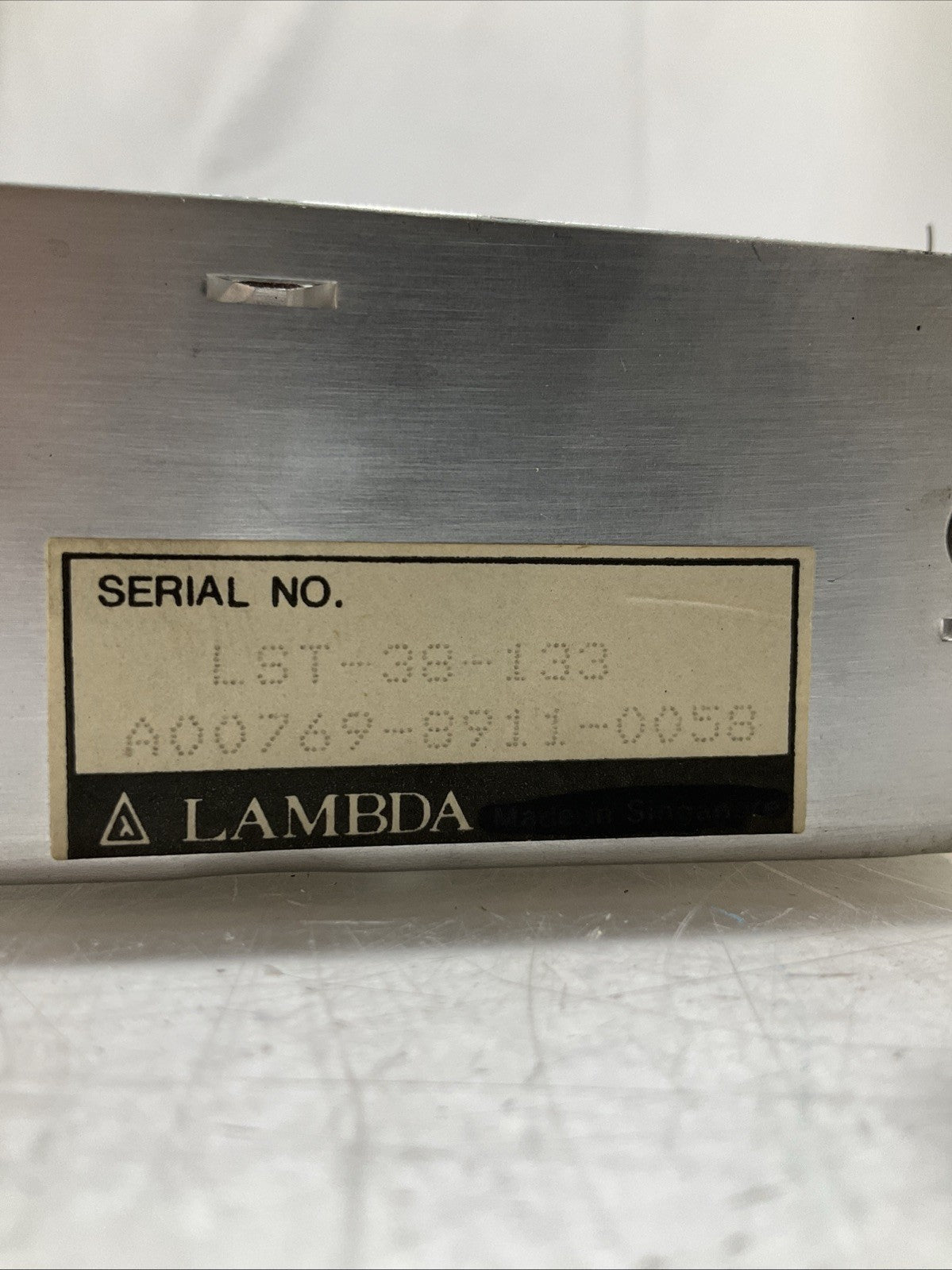 LAMBDA LST-38-133 SWITCHING POWER SUPPLY 85-132VAC 47-440HZ Z2M