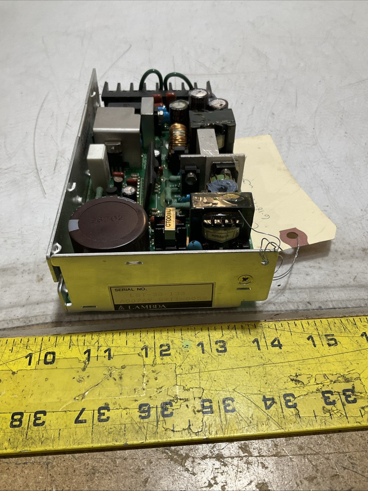 LAMBDA LST-38-133 SWITCHING POWER SUPPLY 85-132VAC 47-440HZ Z2M