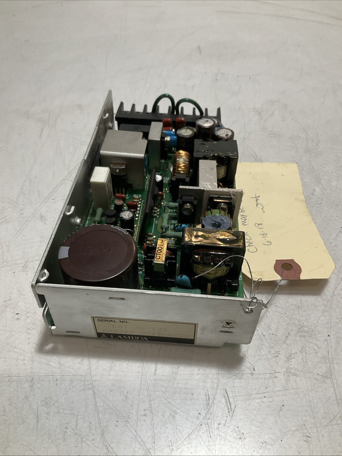 LAMBDA LST-38-133 SWITCHING POWER SUPPLY 85-132VAC 47-440HZ Z2M
