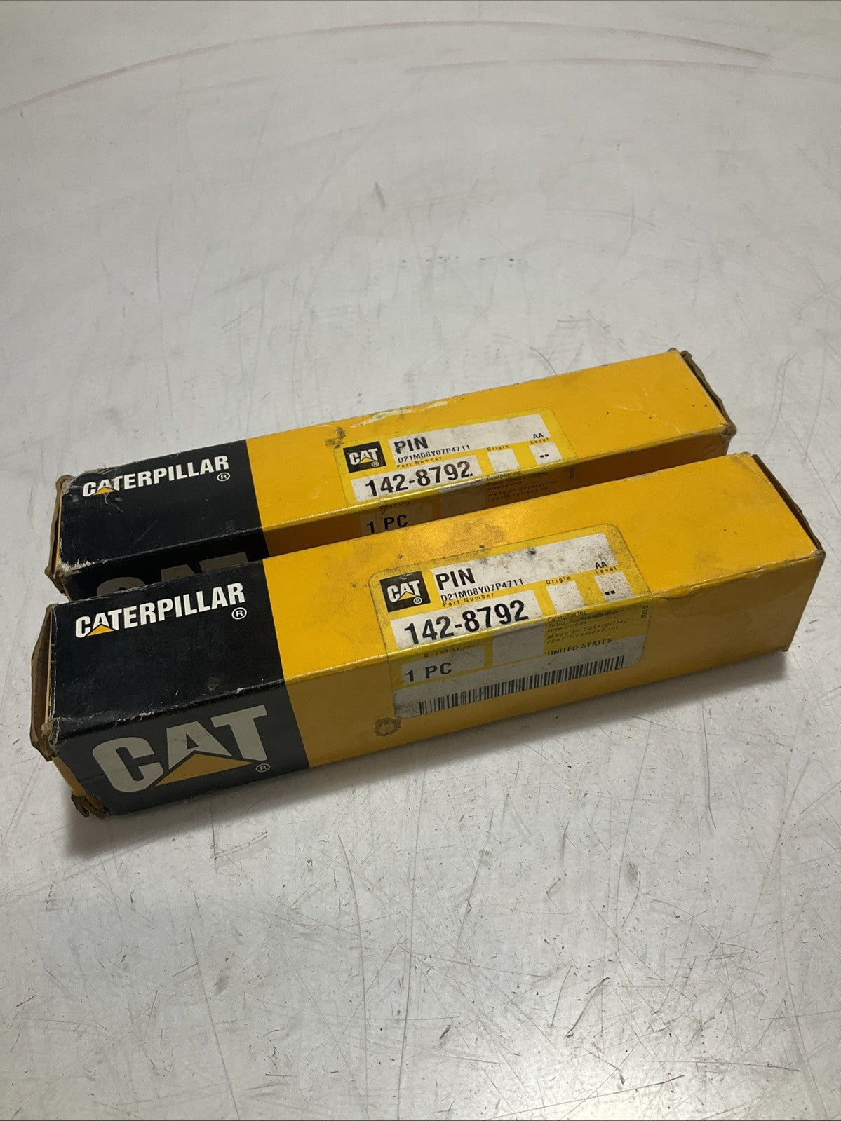 CATERPILLAR 142-8792 OUTER DIAMETER LINKAGE PIN LOT OF 2 Y2M