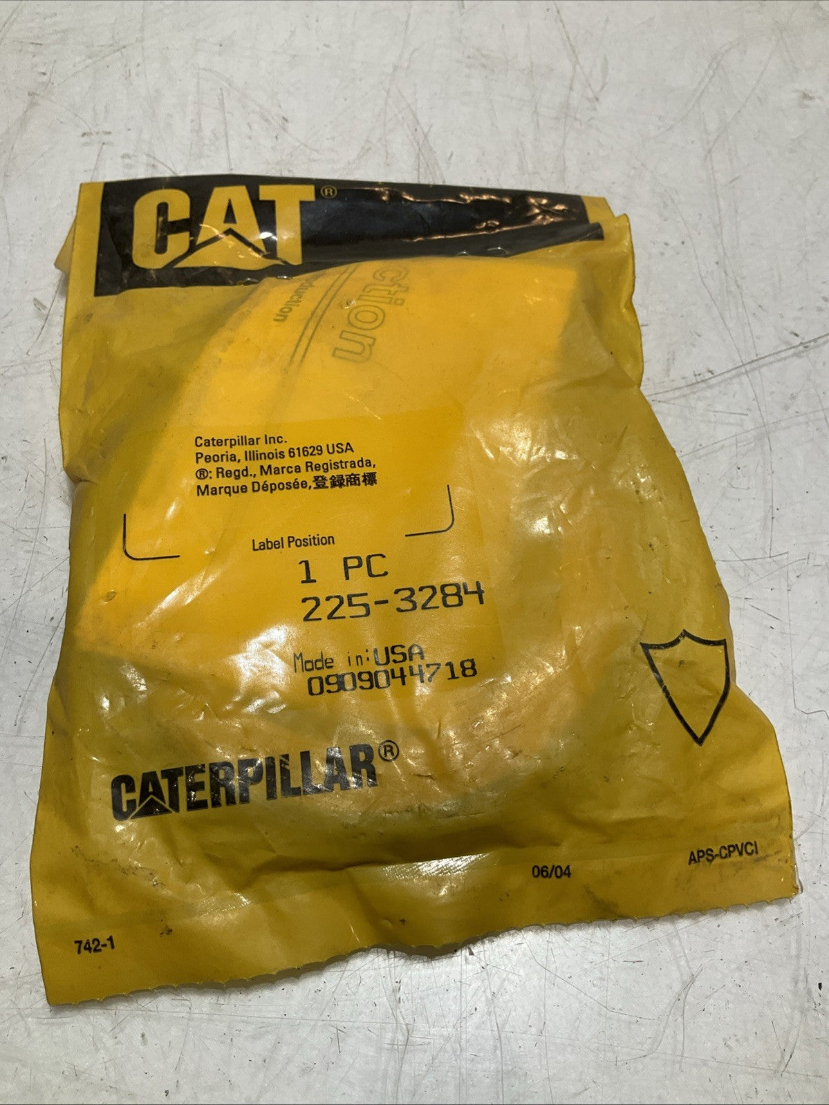CAT - CATERPILLAR 225-3284 OIL SEAL REPLACEMENT Y2M