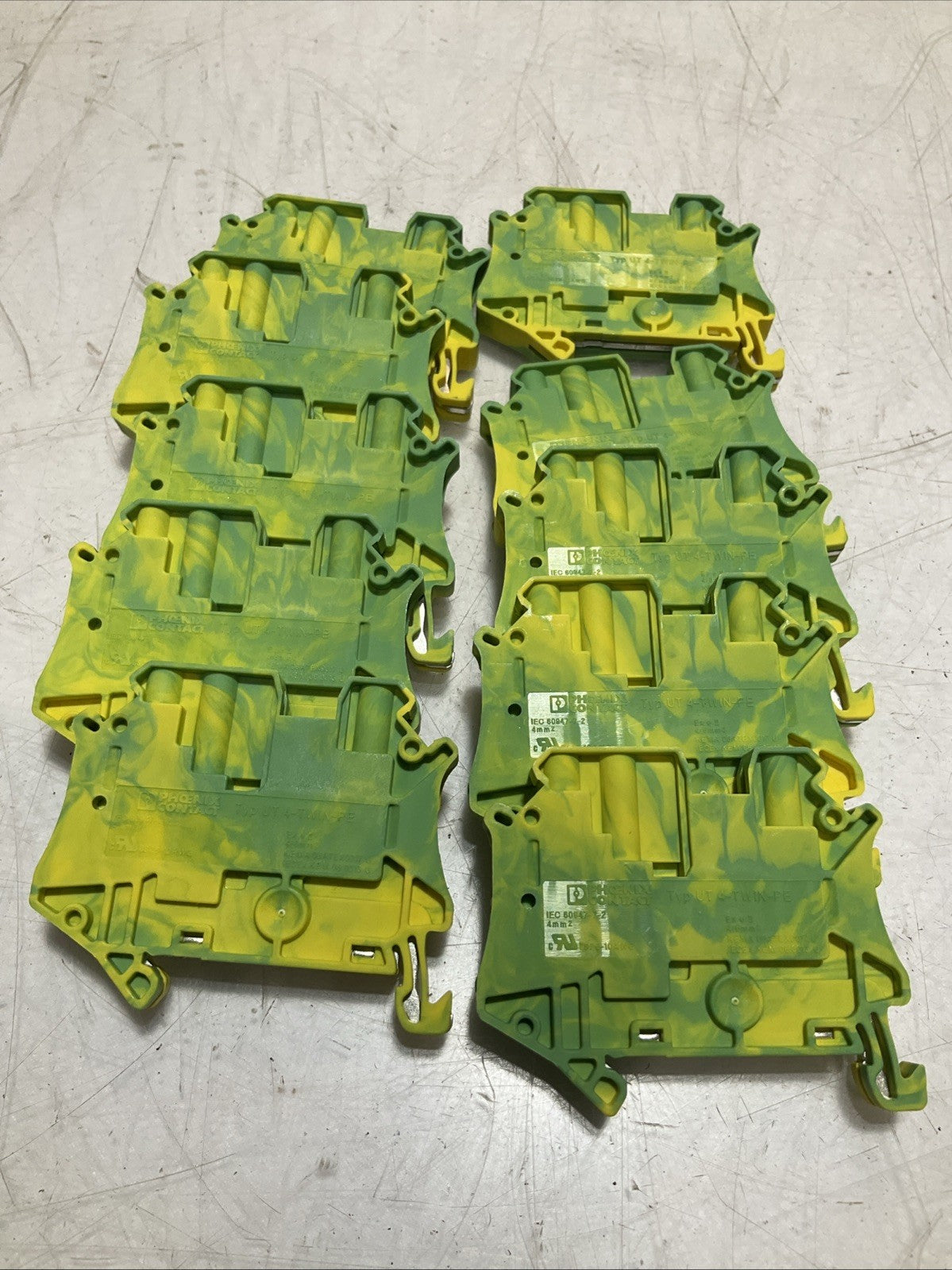 PHOENIX CONTACT 3044380 UT4-TWIN-PE DIN RAIL TERMINAL BLOCK LOT OF 50 Z2M