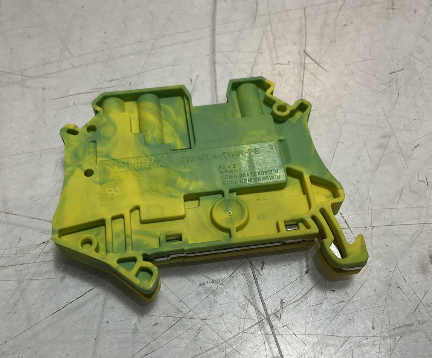 PHOENIX CONTACT 3044380 UT4-TWIN-PE DIN RAIL TERMINAL BLOCK LOT OF 50 Z2M