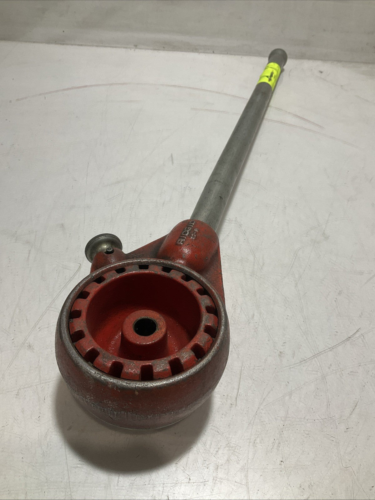 RIDGID 12-R - D286 PIPE THREADER RATCHET WITH HANDLE Z2M