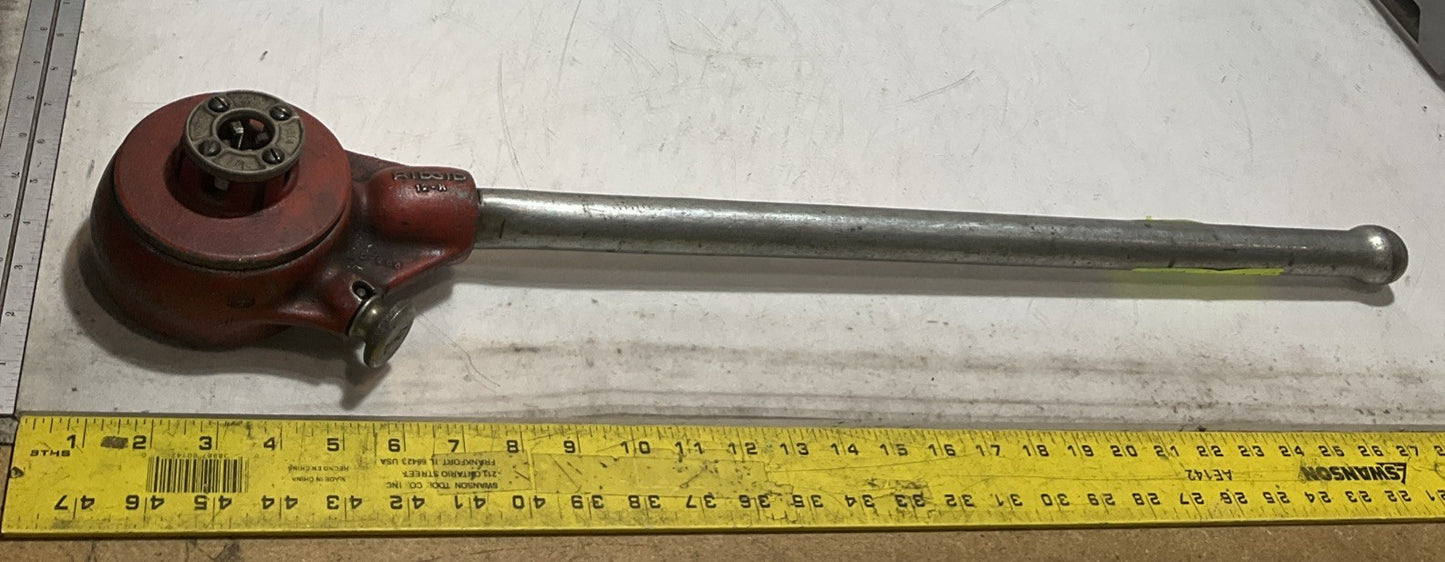 RIDGID 12-R - D286 PIPE THREADER RATCHET WITH HANDLE Z2M
