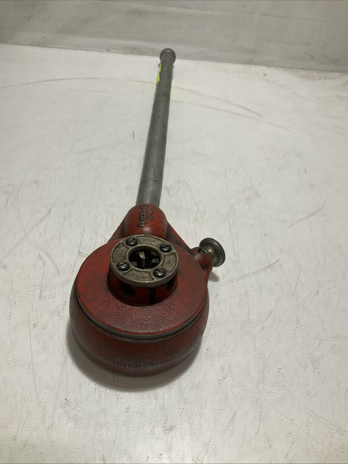 RIDGID 12-R - D286 PIPE THREADER RATCHET WITH HANDLE Z2M