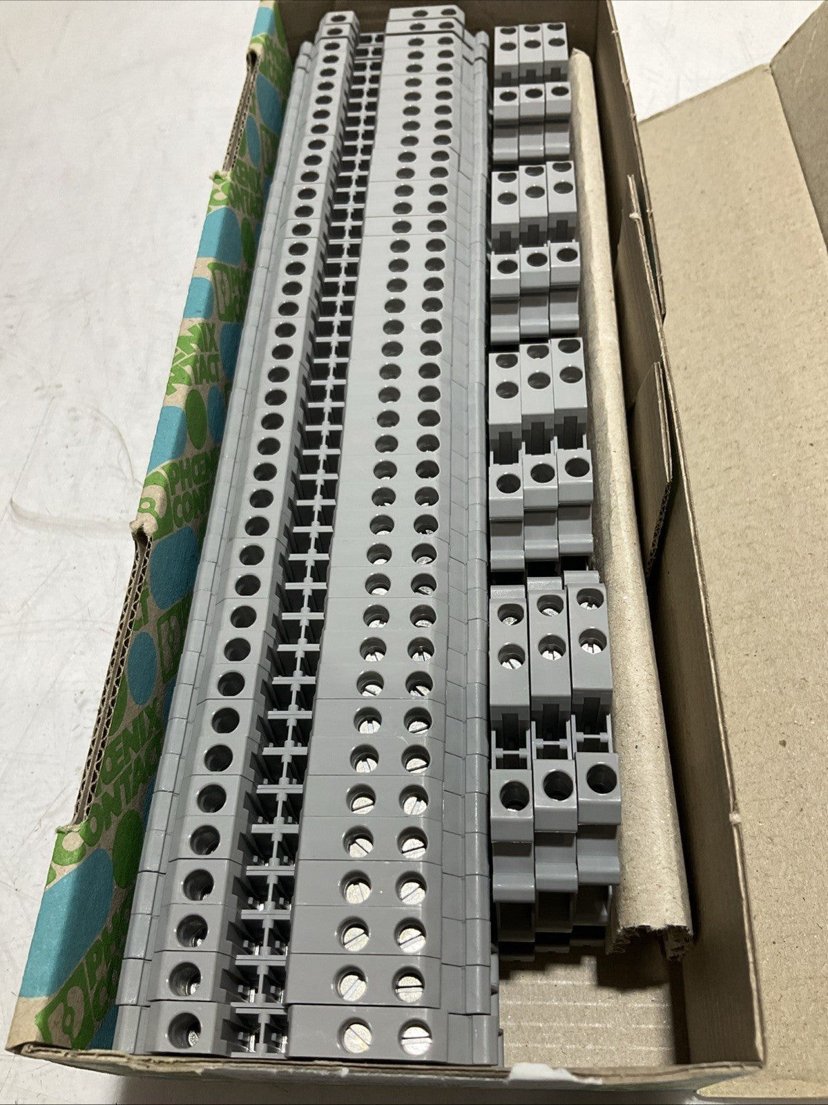 PHOENIX CONTACT 3044364 UT4-TWIN FEED THROUGH TERMINAL BLOCK LOT OF 53 Z2M