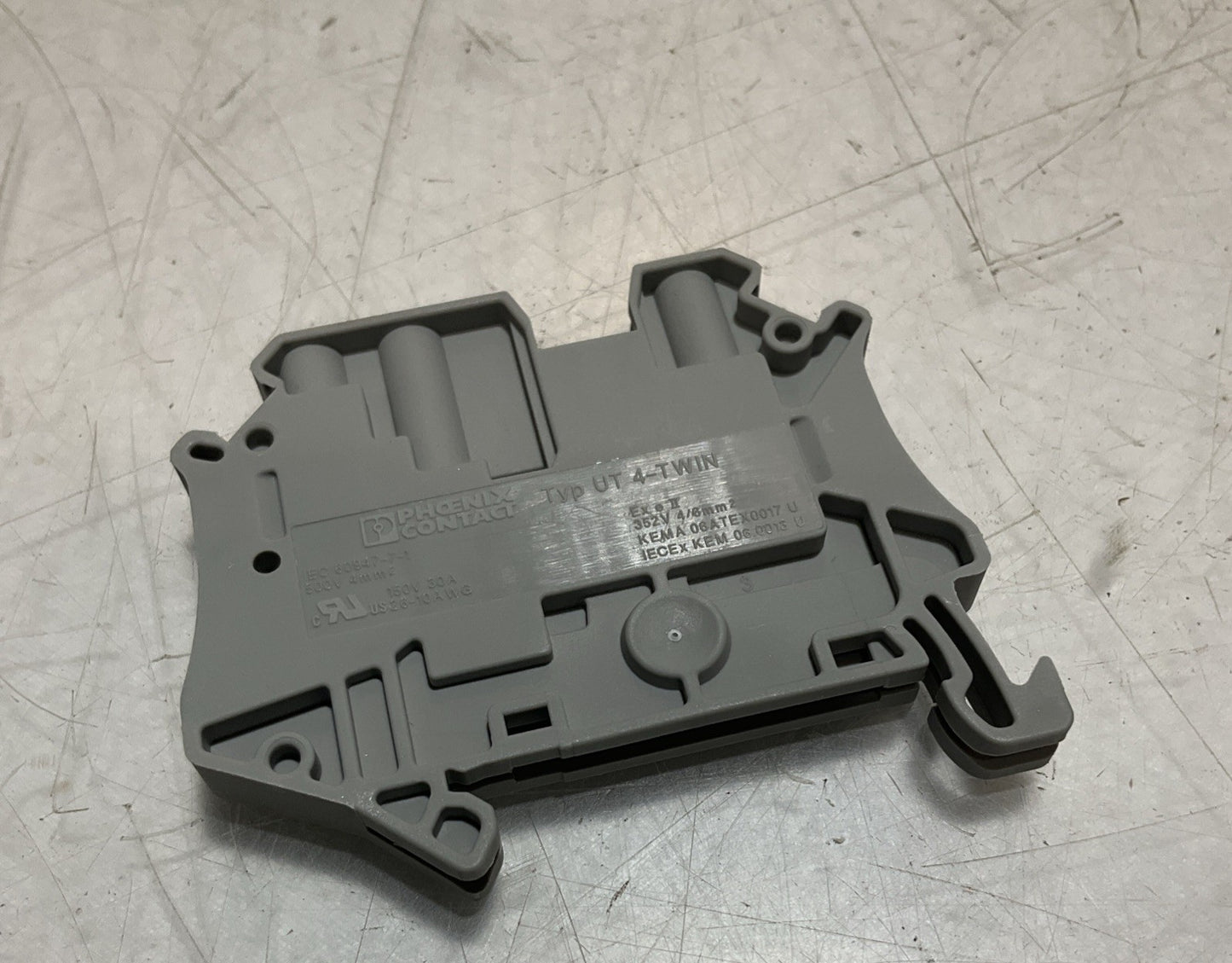 PHOENIX CONTACT 3044364 UT4-TWIN FEED THROUGH TERMINAL BLOCK LOT OF 53 Z2M