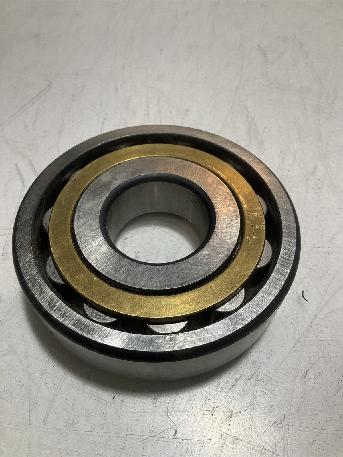 FAG cCYLINDER ROLLER BEARING Z2M